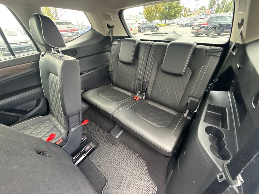 2025 Volkswagen Atlas 2.0T SEL Premium R-Line Gray at Subaru and VW of Moon Township