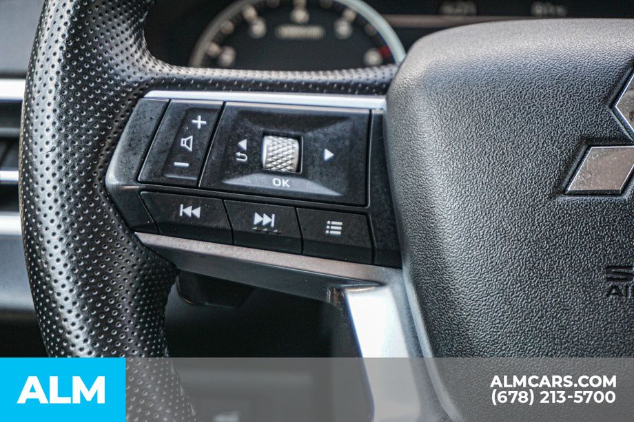 Used 2024 Blue Mitsubishi SE image 31