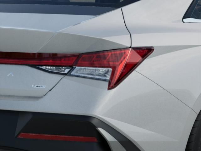2025 Hyundai Elantra Limited Edition 10