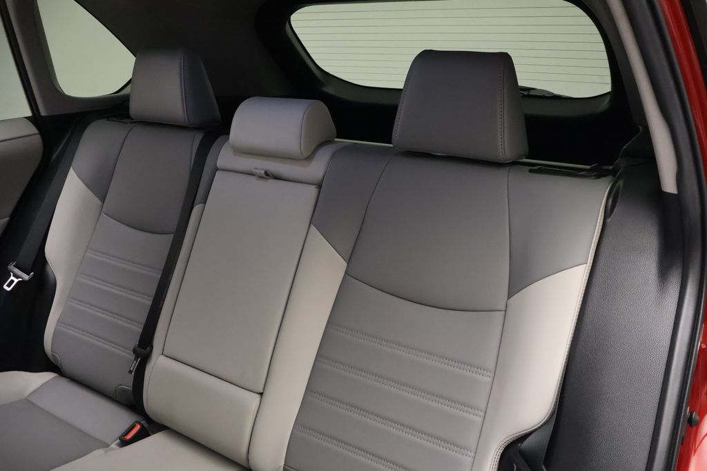 Thumbnail: 2021 Toyota RAV4 - 18