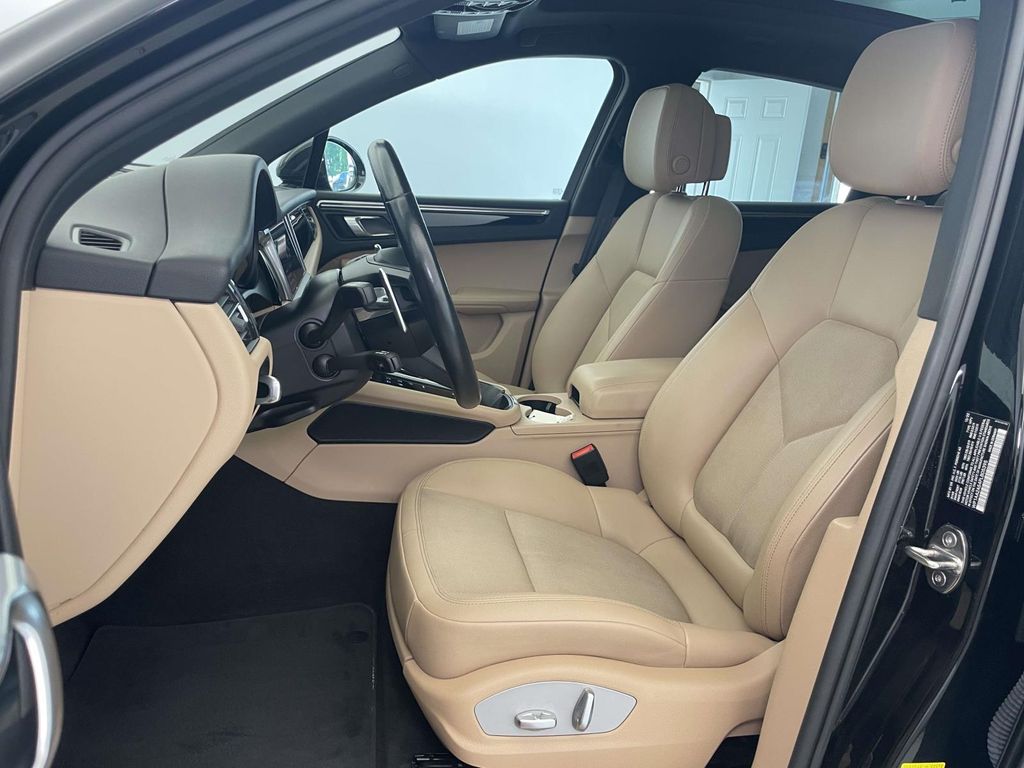 2023 Porsche Macan Base Black at Audi Porsche Sewickley