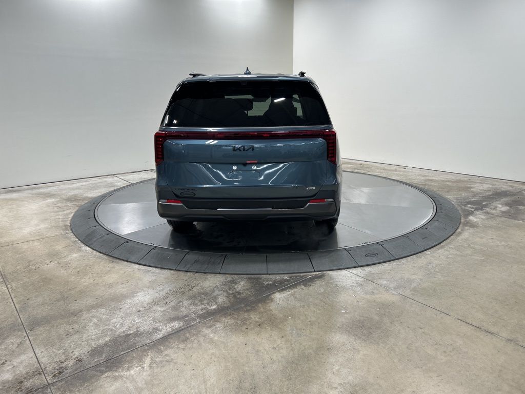 new 2026 Kia Carnival Hybrid car, priced at $53,025