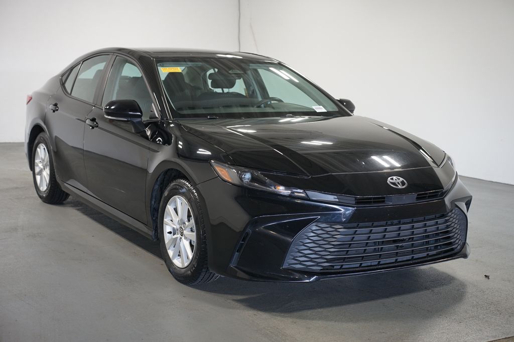 Thumbnail: 2025 Toyota Camry - 3