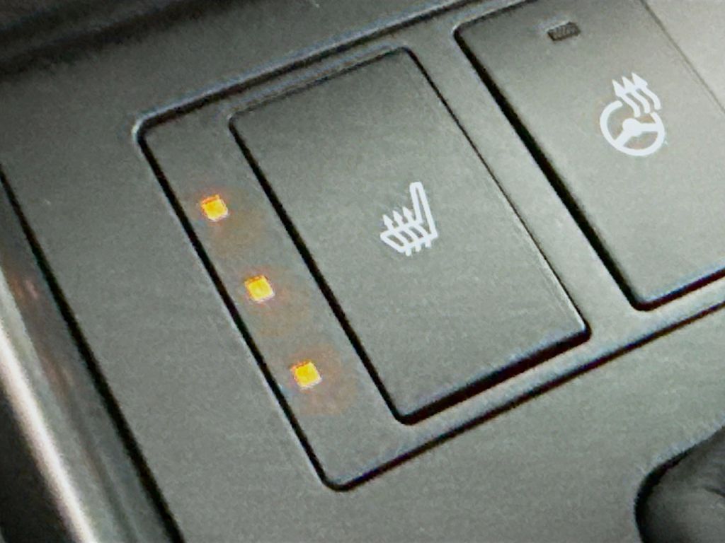 Thumbnail: 2025 Lexus IS - 19