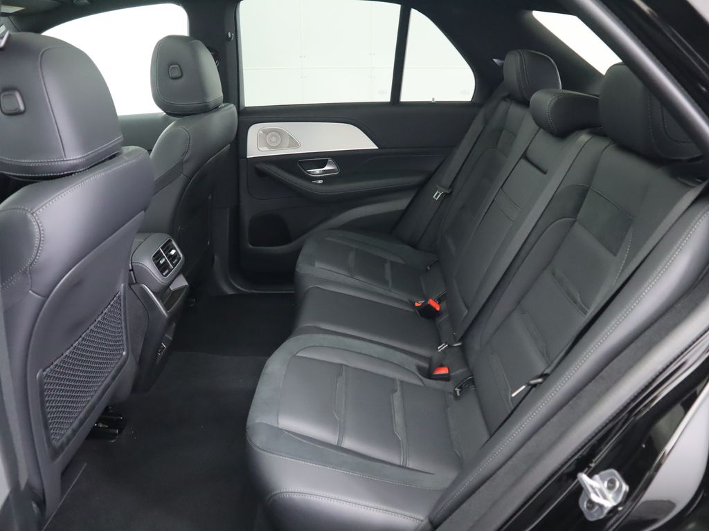 2025 Mercedes-Benz GLE 53 AMG 23
