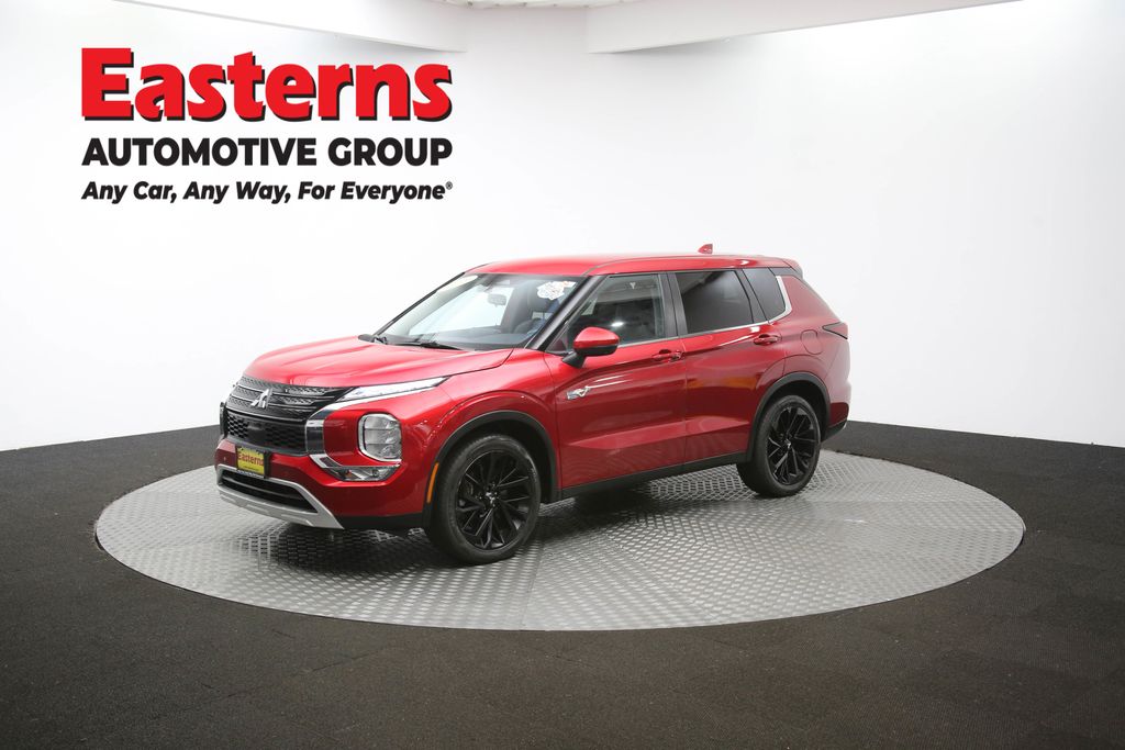 Used 2023 Red Mitsubishi SE image 55