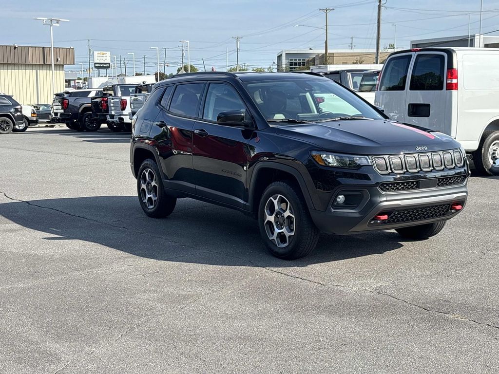 Diamond Black 2022 Jeep Compass SUV / Crossover Four-Wheel Drive 9-Speed Automatic
