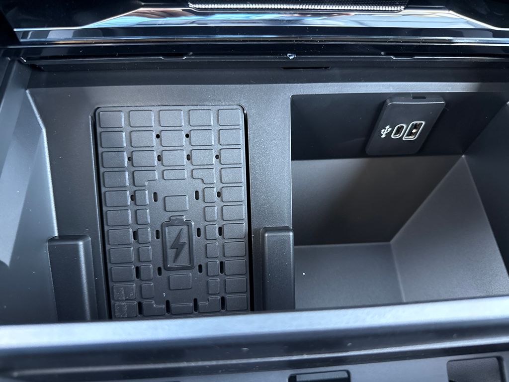 New 2026 Gray Ford Lariat image 38