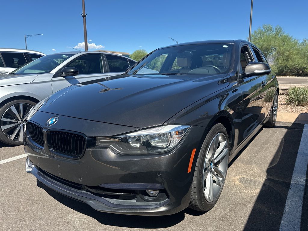 Thumbnail: 2016 BMW 3 Series - 2