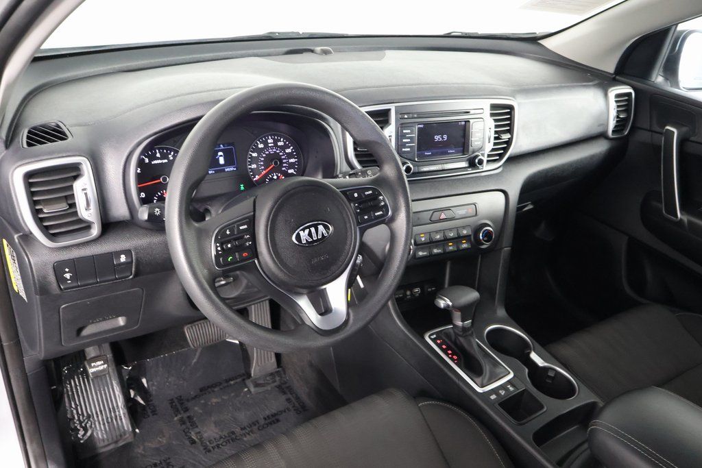Thumbnail: 2017 Kia Sportage - 7