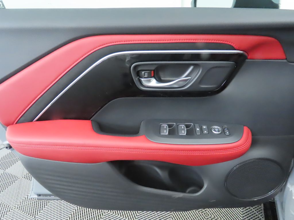 Thumbnail: 2025 Acura ADX - 26