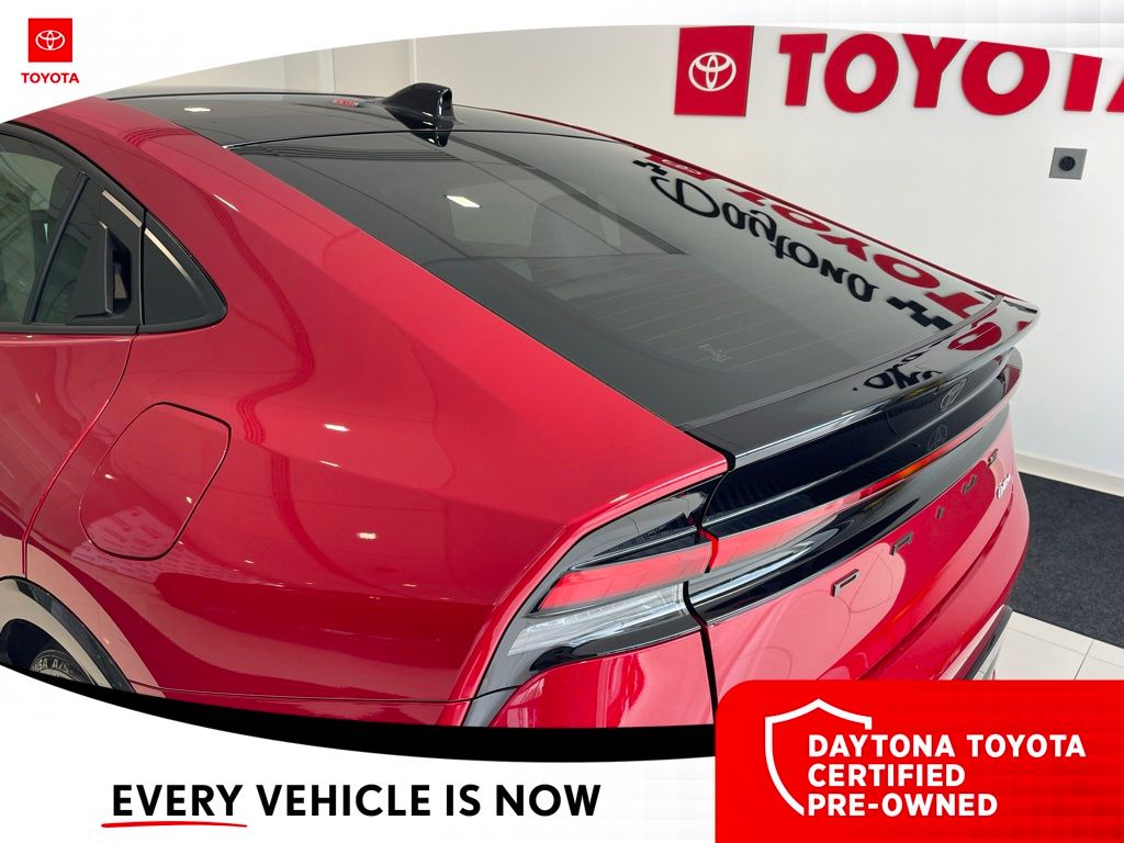 2024 Toyota Prius XLE - Photo 12