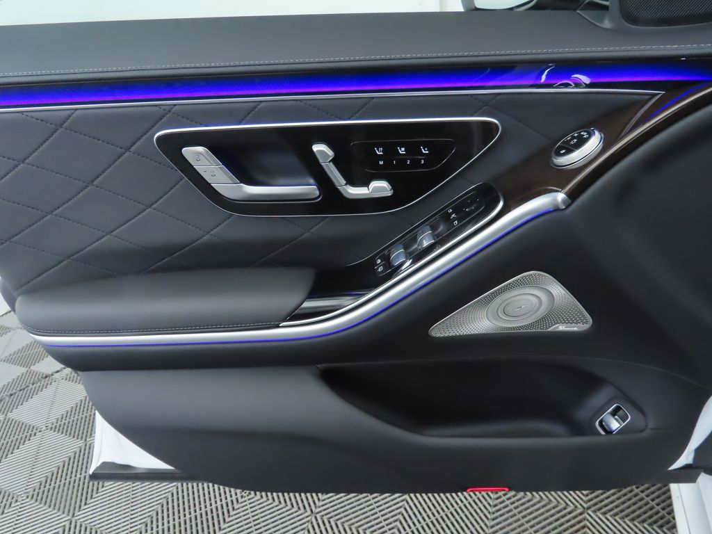 Thumbnail: 2026 Mercedes-Benz S-Class - 26