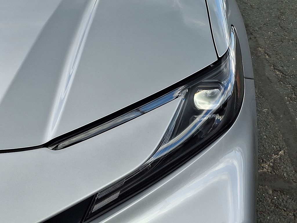 Thumbnail: 2025 Toyota Camry - 9