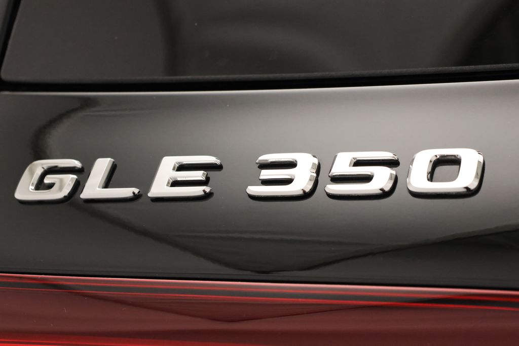 Thumbnail: 2026 Mercedes-Benz GLE - 8