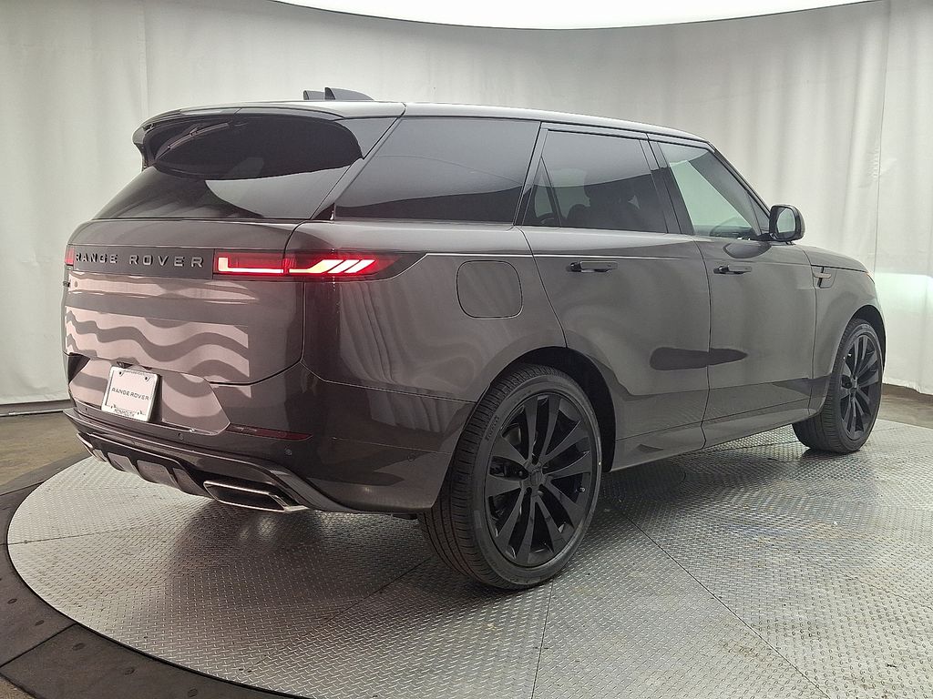 Thumbnail: 2026 Land Rover Range Rover Sport - 3