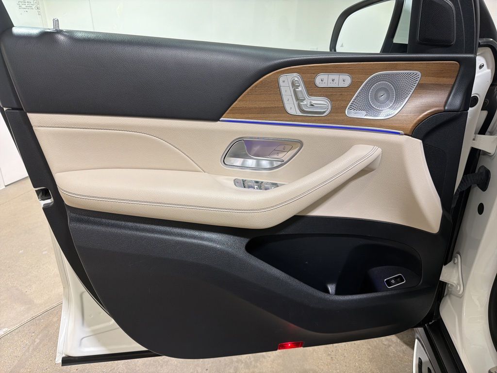 Used 2021 White Mercedes-Benz GLS 450 image 9