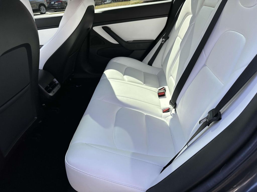 2019 Tesla Model 3 Long Range 21