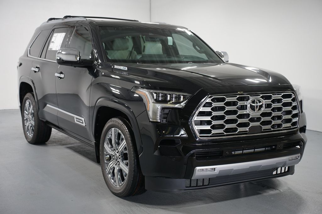 Thumbnail: 2025 Toyota Sequoia - 3