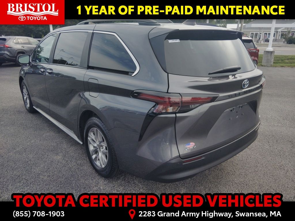 Used 2025 Toyota Sienna Van