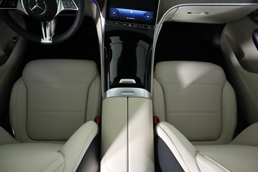 2025 Mercedes-Benz GLC 300 18