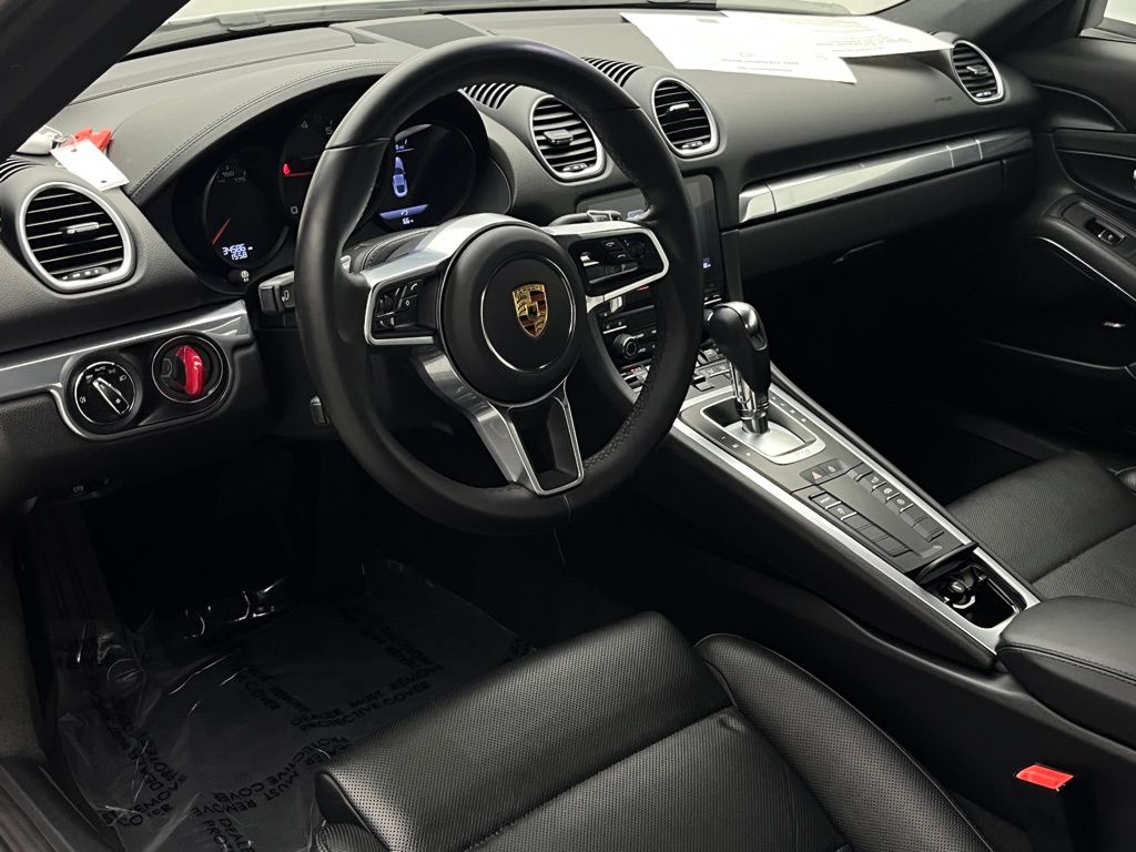 Thumbnail: 2022 Porsche 718 Cayman - 4