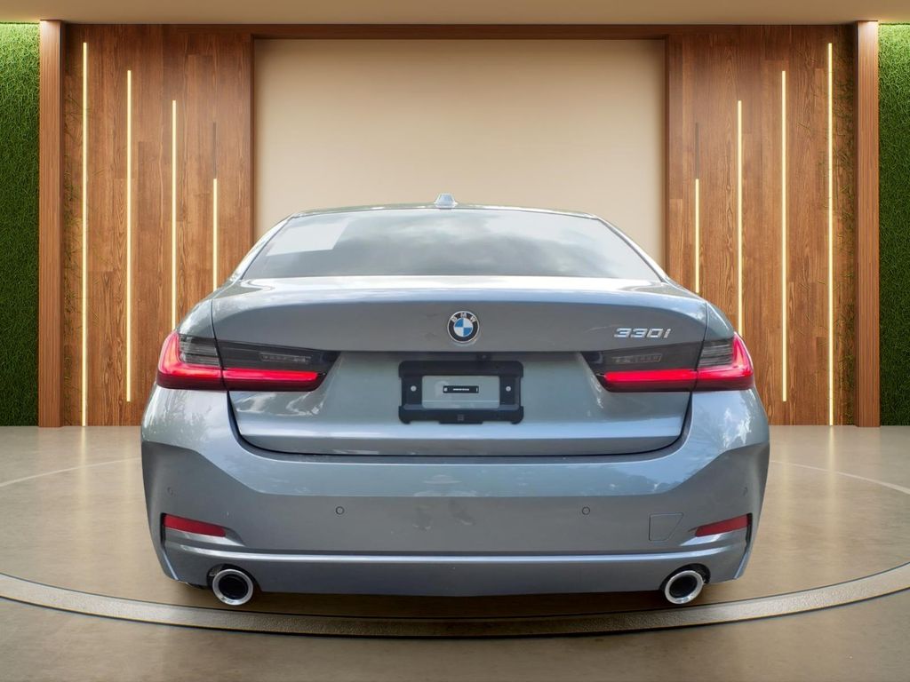 BMW3 Series30