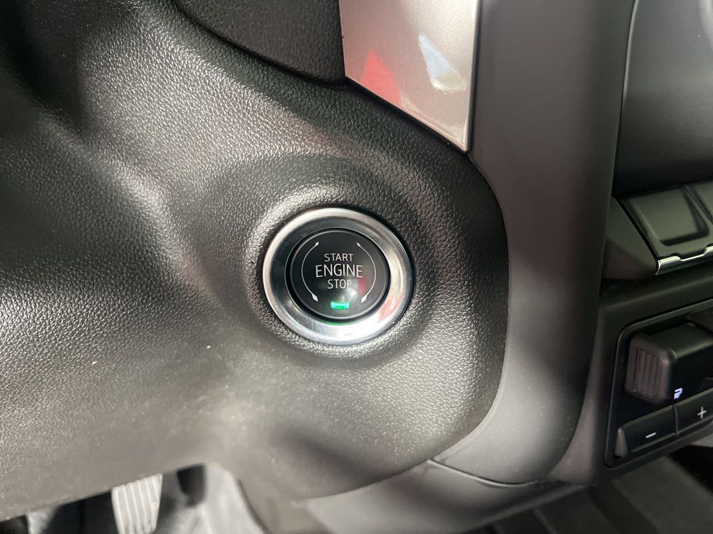 Thumbnail: 2025 Chevrolet Silverado 2500 - 24