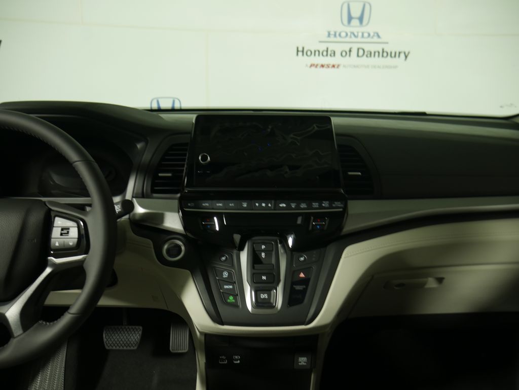 Thumbnail: 2026 Honda Odyssey - 11