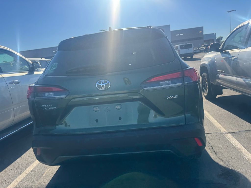 Thumbnail: 2023 Toyota Corolla Cross - 4