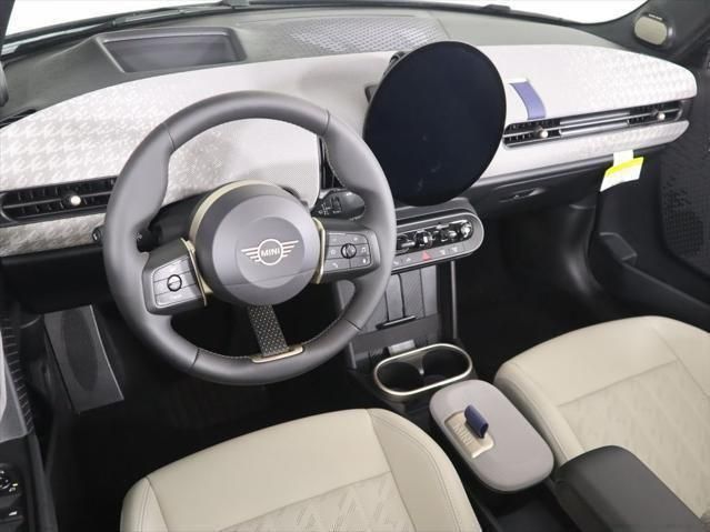 Thumbnail: 2026 MINI Cooper - 16