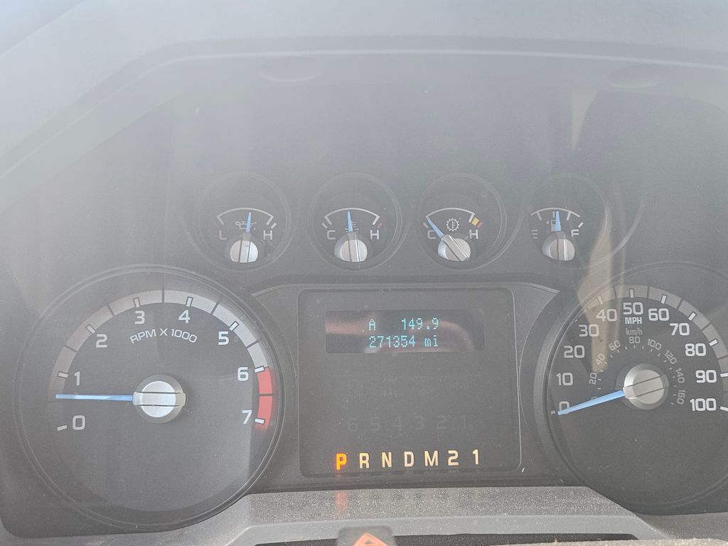 2015 Oxford White Ford Super Duty F-250 SRW XL 4X4 Truck