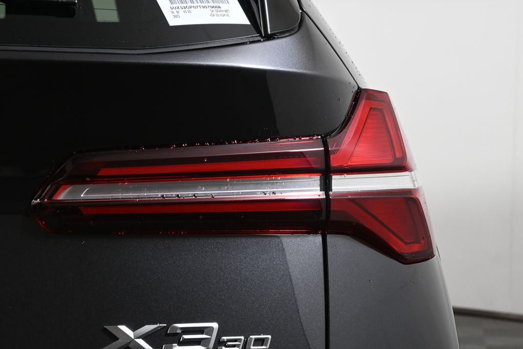 Thumbnail: 2026 BMW X3 - 13