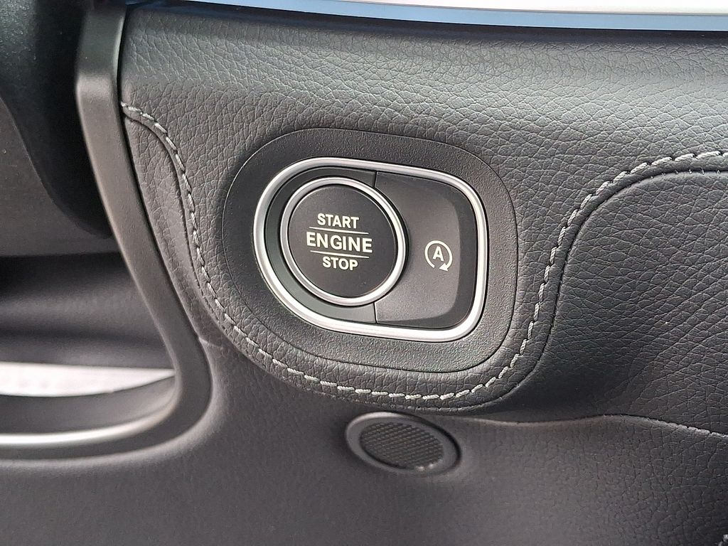 Thumbnail: 2026 Mercedes-Benz GLE - 16