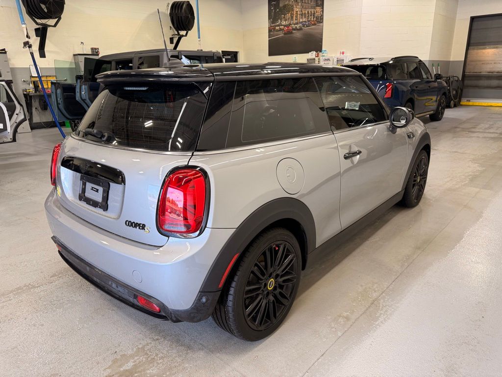Thumbnail: 2024 MINI Cooper - 6