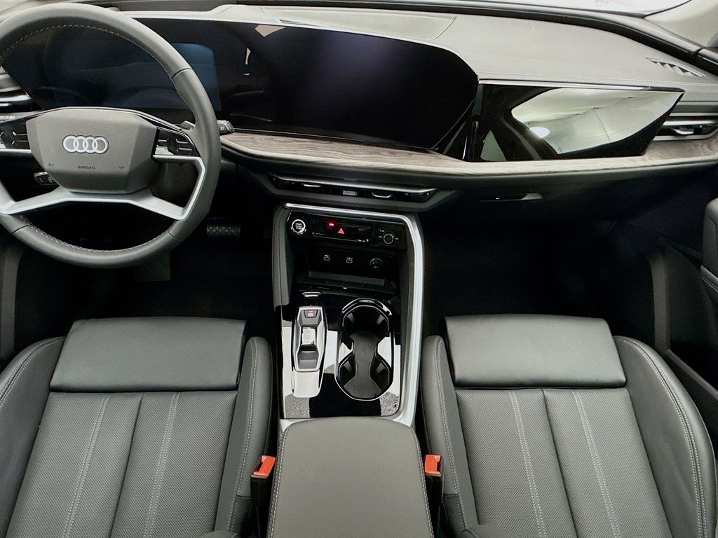 Thumbnail: 2025 Audi Q5 - 13