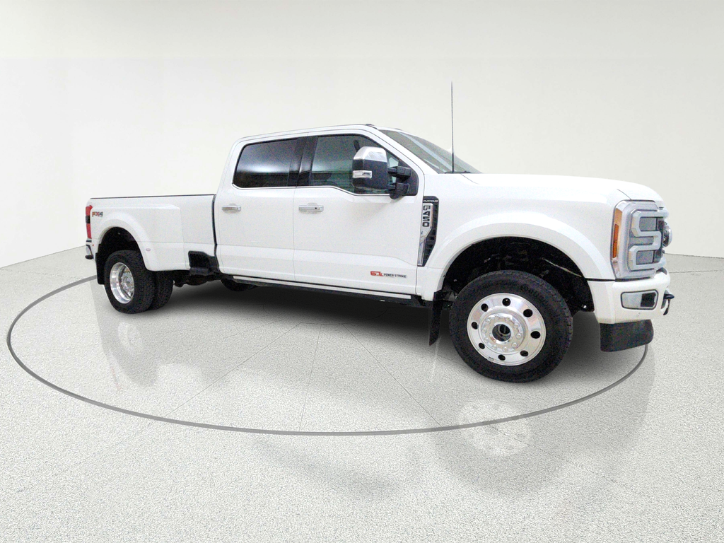 Star White Metallic TC 2026 Ford F-450 Super Duty Platinum Crew Cab LB DRW 4WD Pickup Truck Four-Wheel Drive Automatic