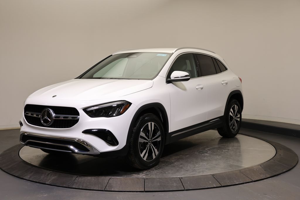 Thumbnail: 2026 Mercedes-Benz GLA - 3