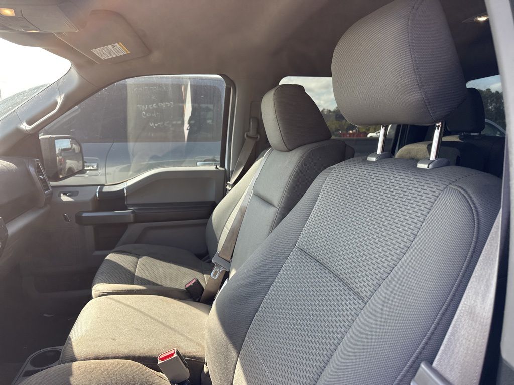2015 Oxford White Ford F-150 XLT RWD Truck
