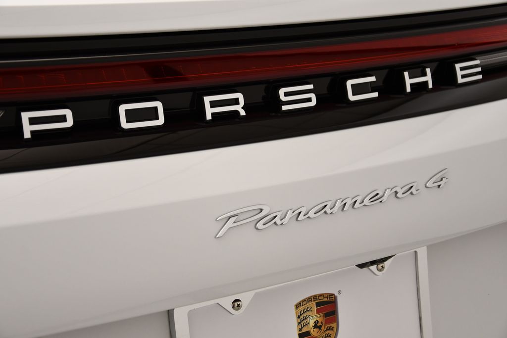Thumbnail: 2024 Porsche Panamera - 11