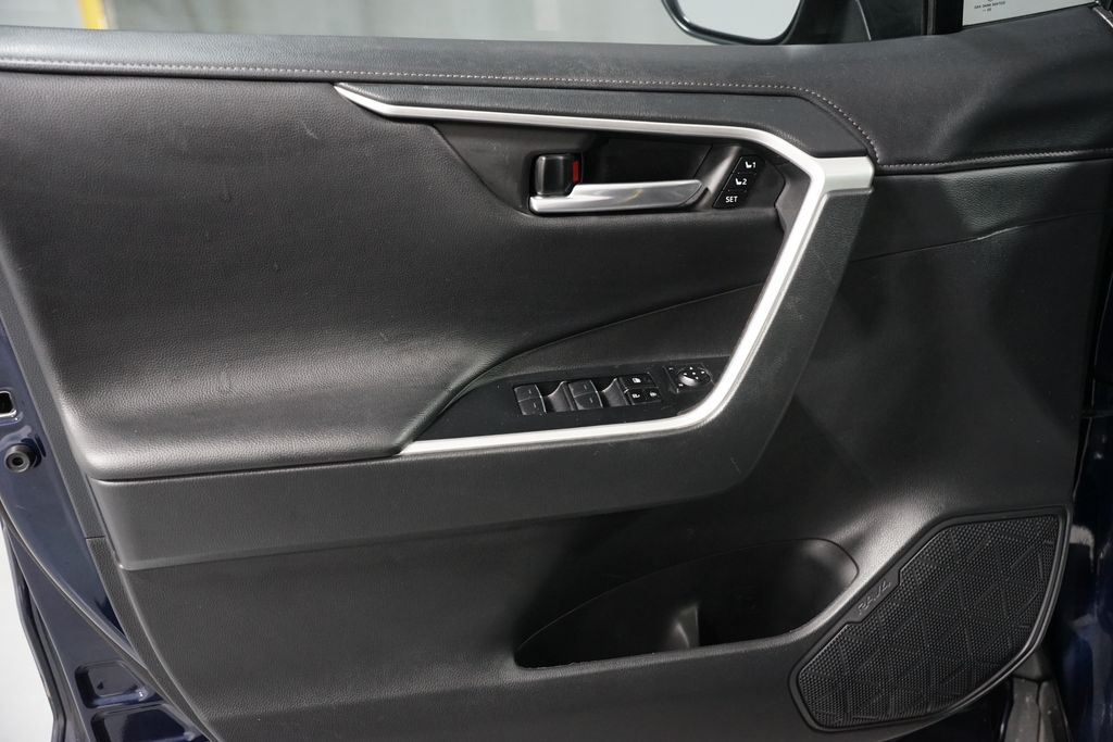 Thumbnail: 2023 Toyota RAV4 - 31