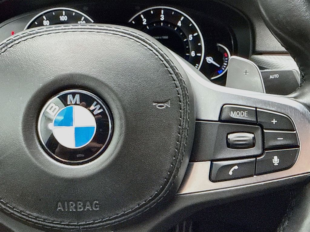 Thumbnail: 2019 BMW 5 Series - 12