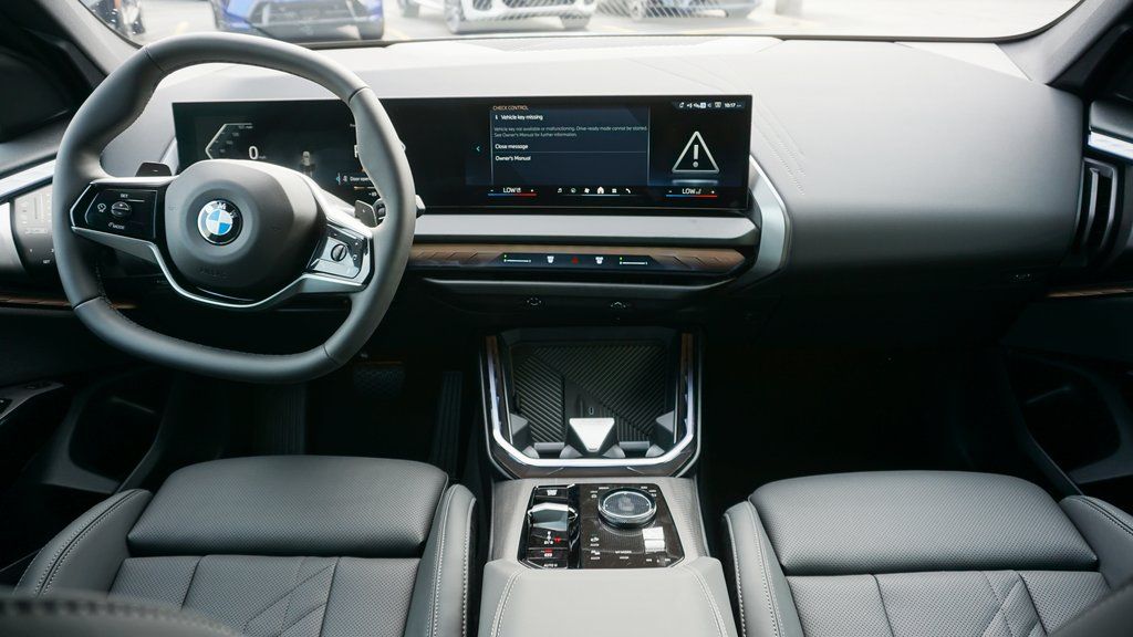 2026 BMW X3 30 - Photo 12
