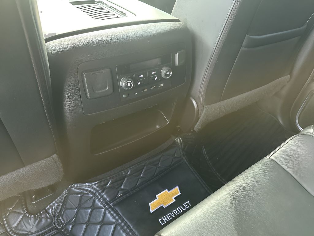 Used Car 2018 Chevrolet Suburban  Premier For Sale Under $35,000 In Austin, Texas