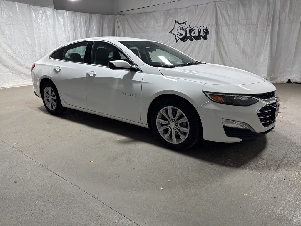 Summit White 2023 Chevrolet Malibu LT with 1LT FWD Sedan Front-Wheel Drive Continuously Variable Transmission