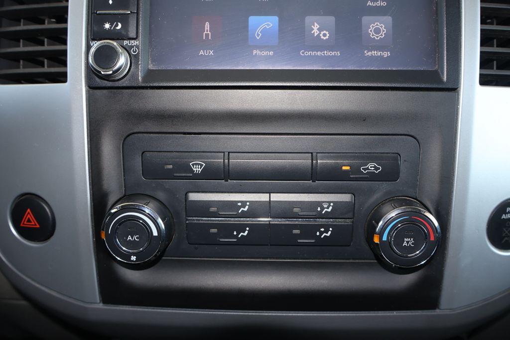 2019 Nissan Frontier SV 16