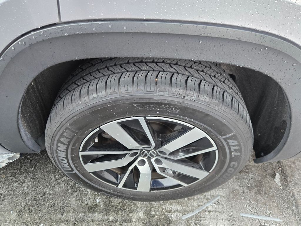 2022 Volkswagen Atlas - $18,700