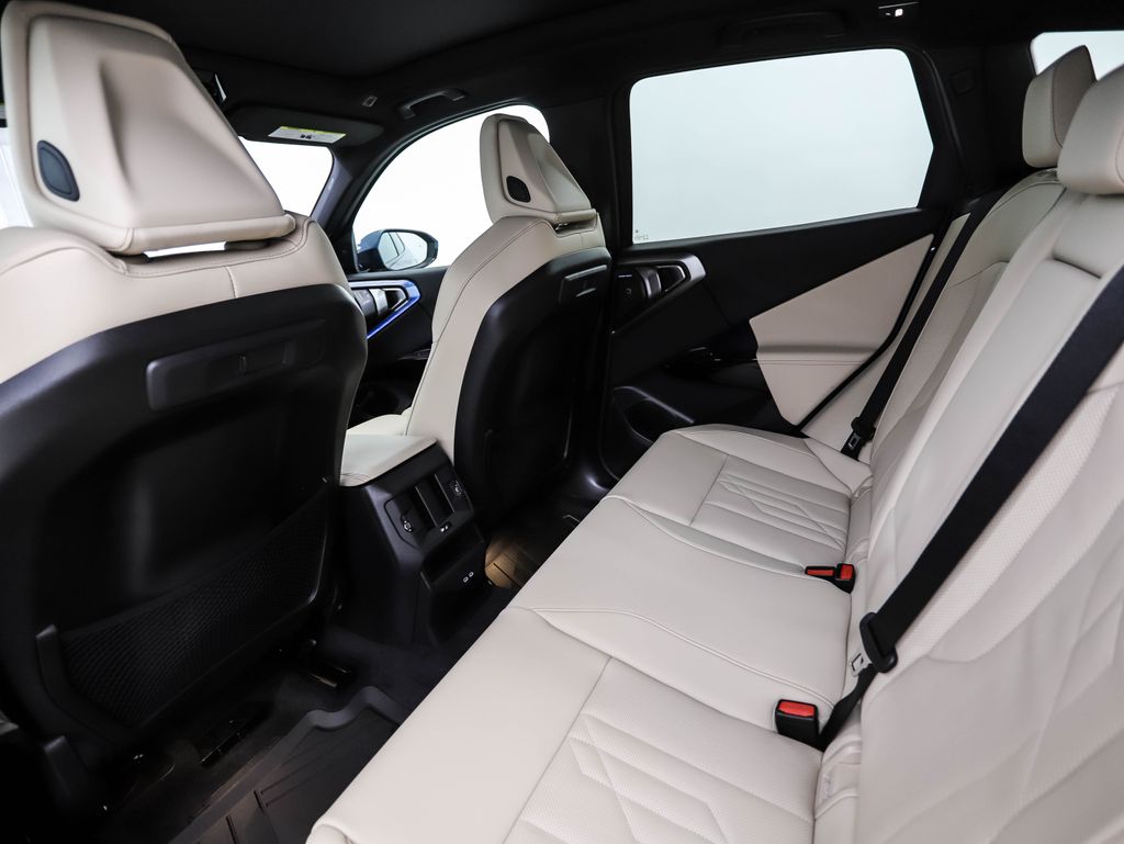 Thumbnail: 2026 BMW X3 - 21