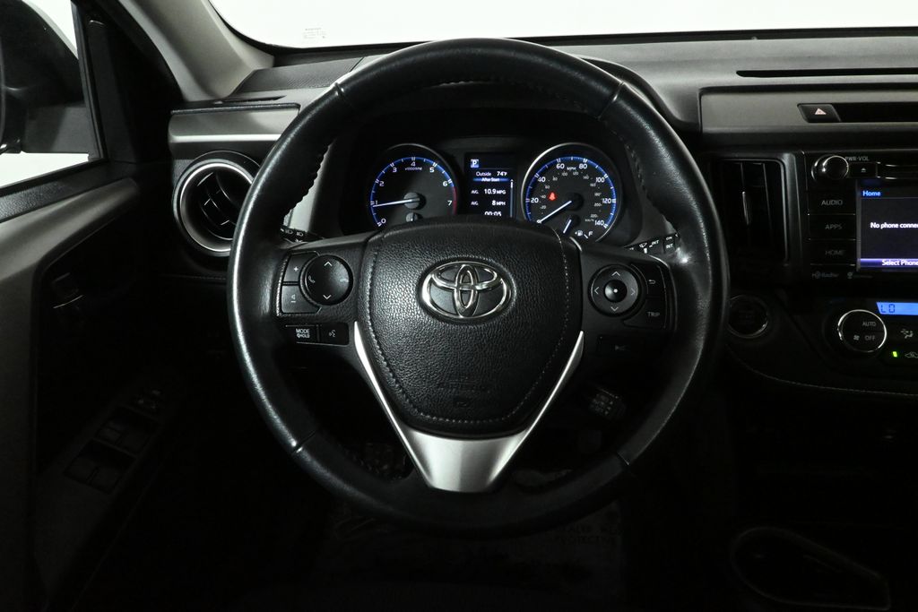 2018 Toyota RAV4 XLE 20