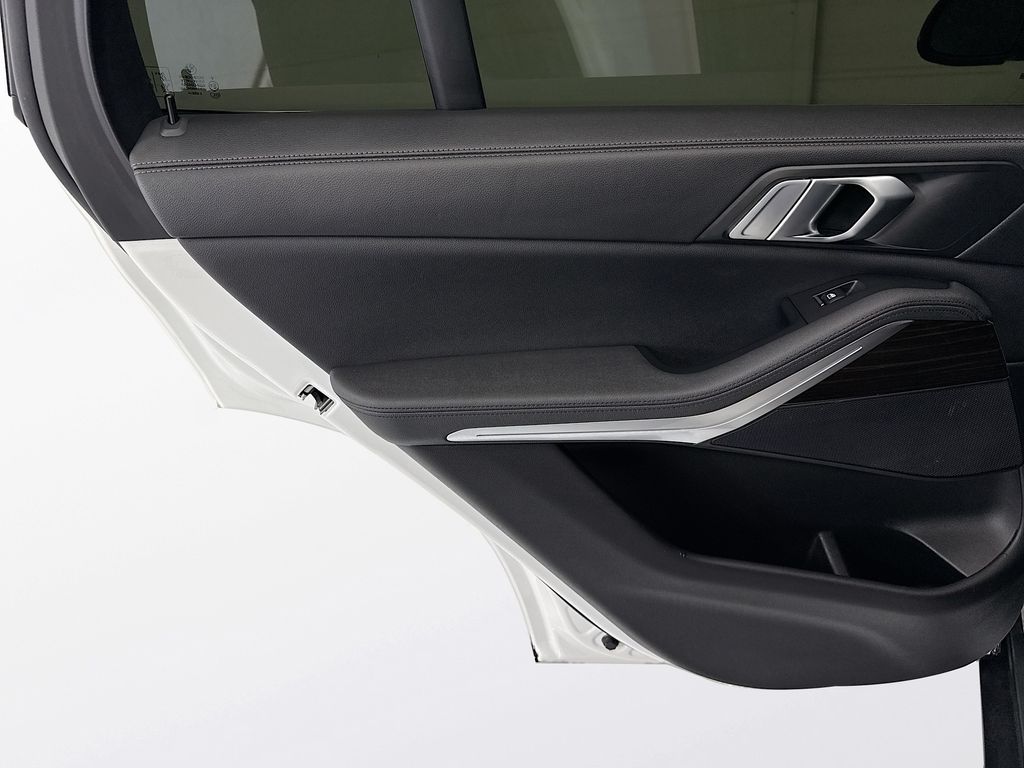 Thumbnail: 2020 BMW X5 - 25